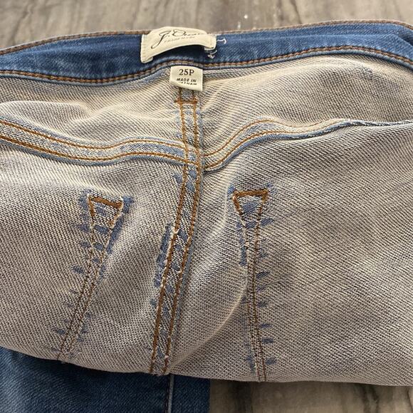 J. Crew medium wash Skinny Jegging jeans with great stretch Size 25 Petite - Picture 6 of 8